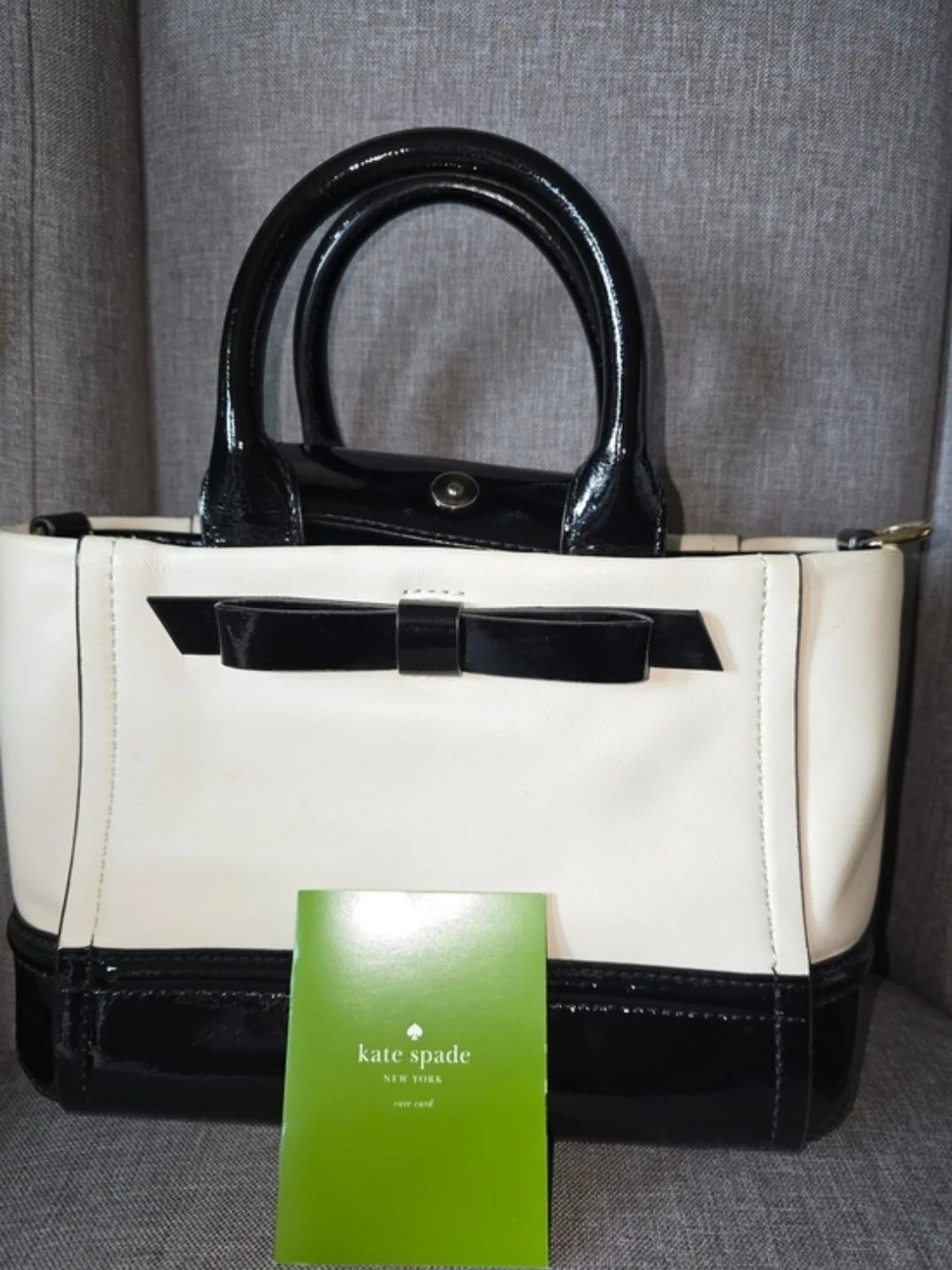 Classic Kate Spade 2-Tone White and Black Bow Tote Circa 2013
